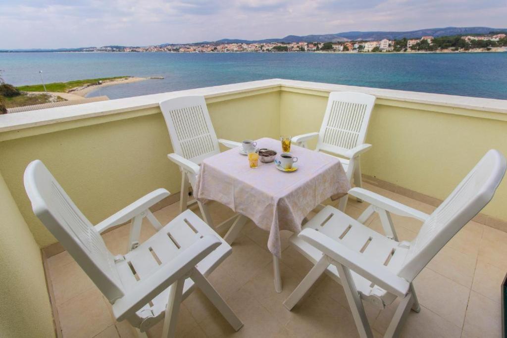 Riva 2 Daire Krapanj Dış mekan fotoğraf